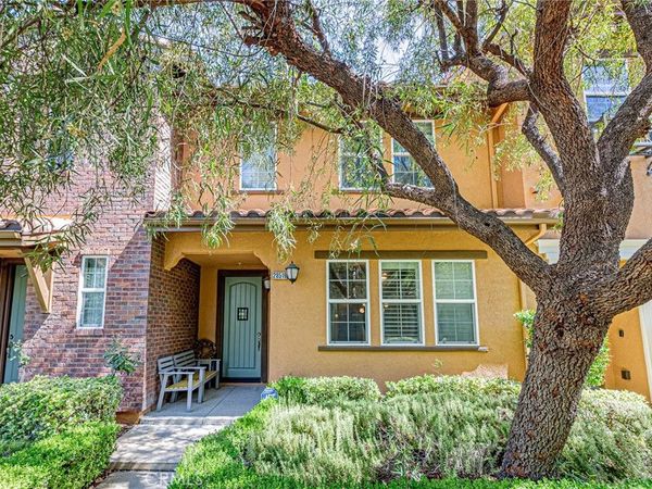 28519 Herrera Street, Valencia, CA 91354