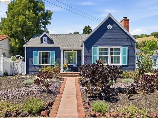107 Covington St, Oakland, CA 94605