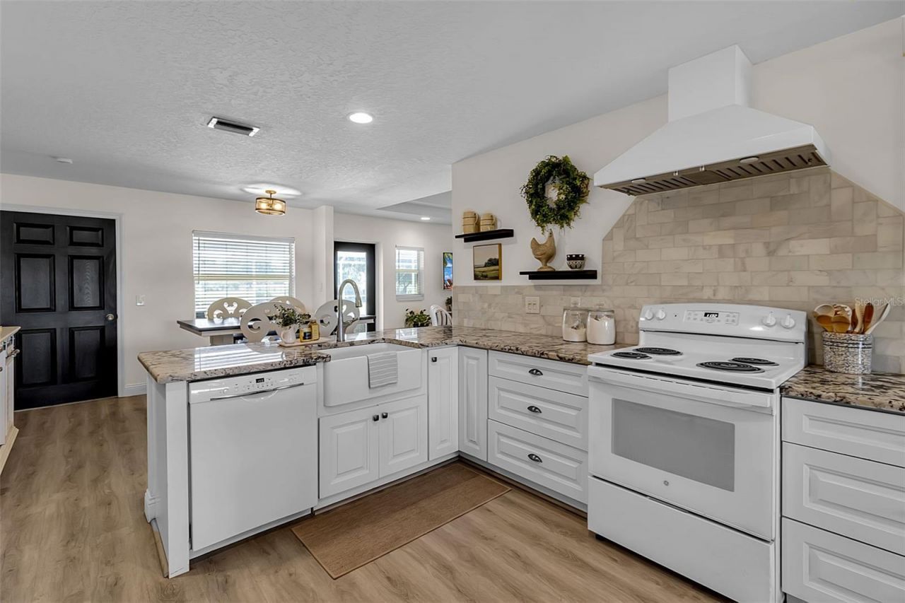 6925 Wauchula Road, Myakka City, FL 34251 Photo