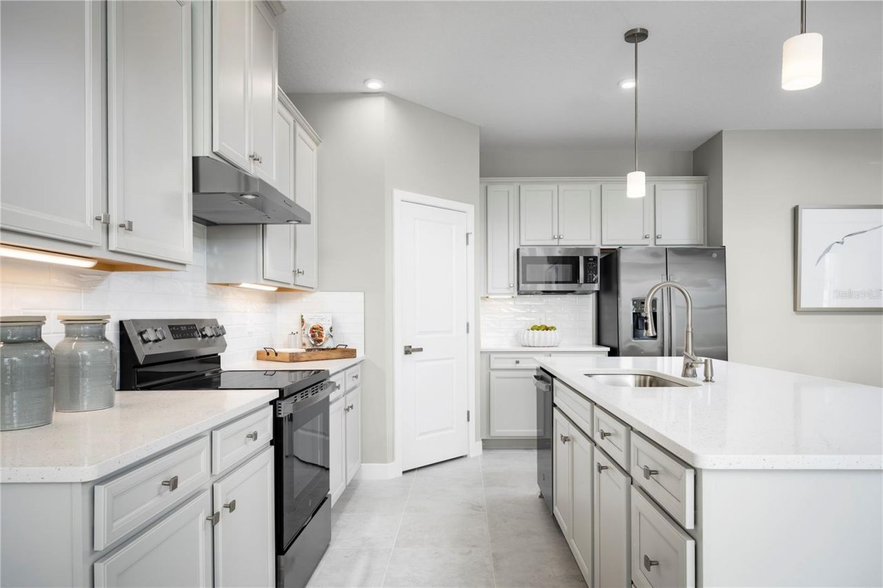 22146 Pine Grove Loop , Leesburg, FL 34748 Photo