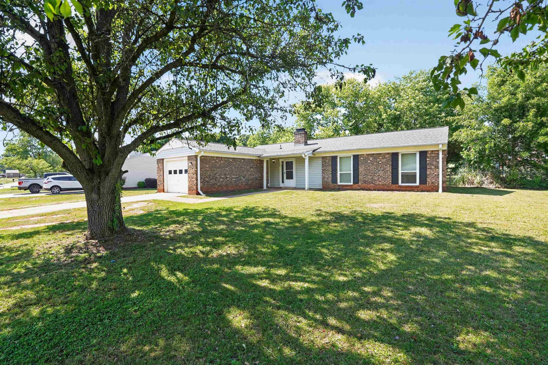 108 Sedgefield Ct  Photo 4