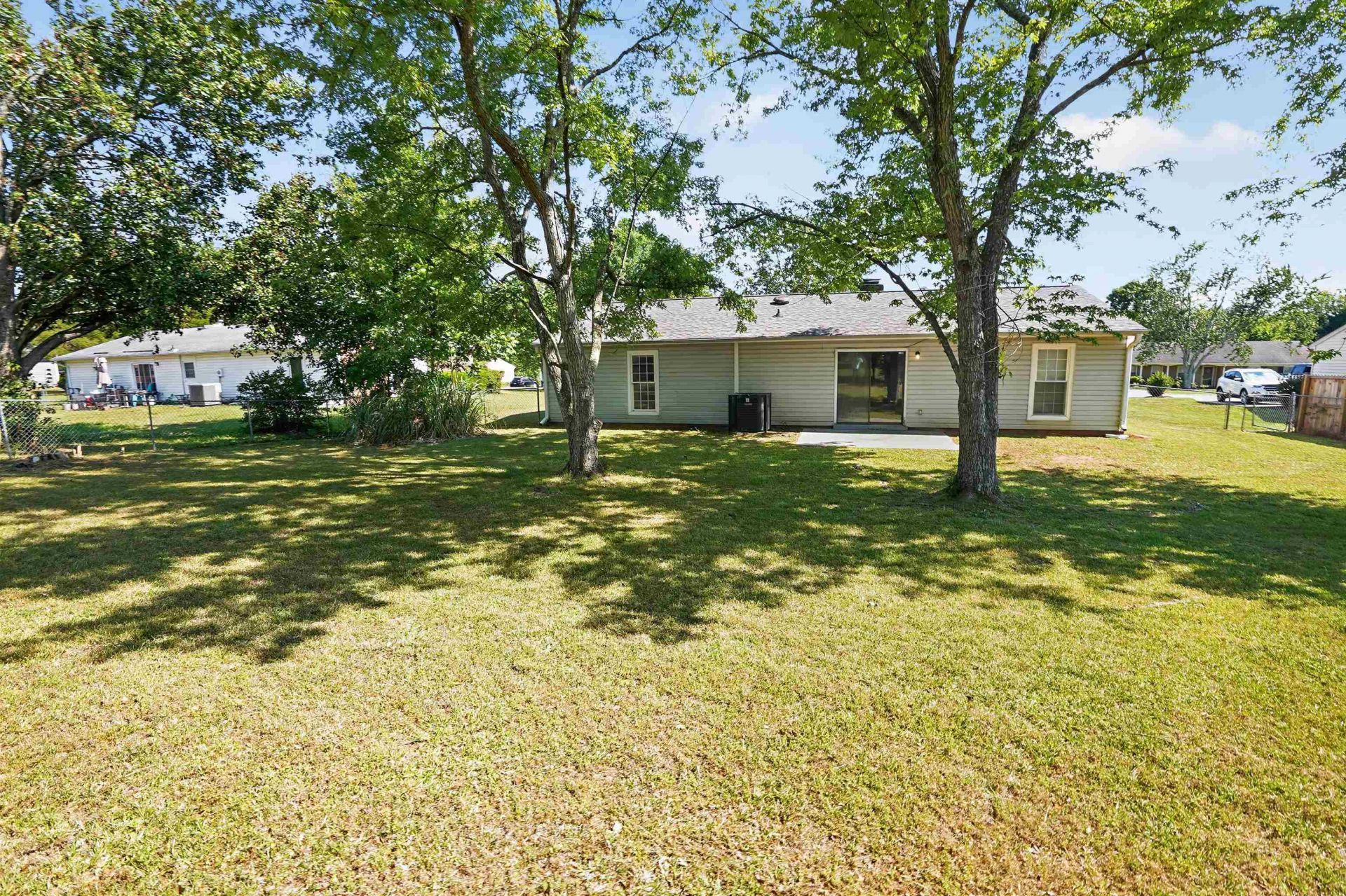 108 Sedgefield Ct  Photo 7