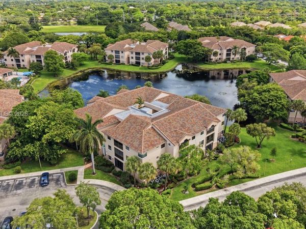 4111 Coral Tree Cir, Unit 327, Coconut Creek, FL 33073