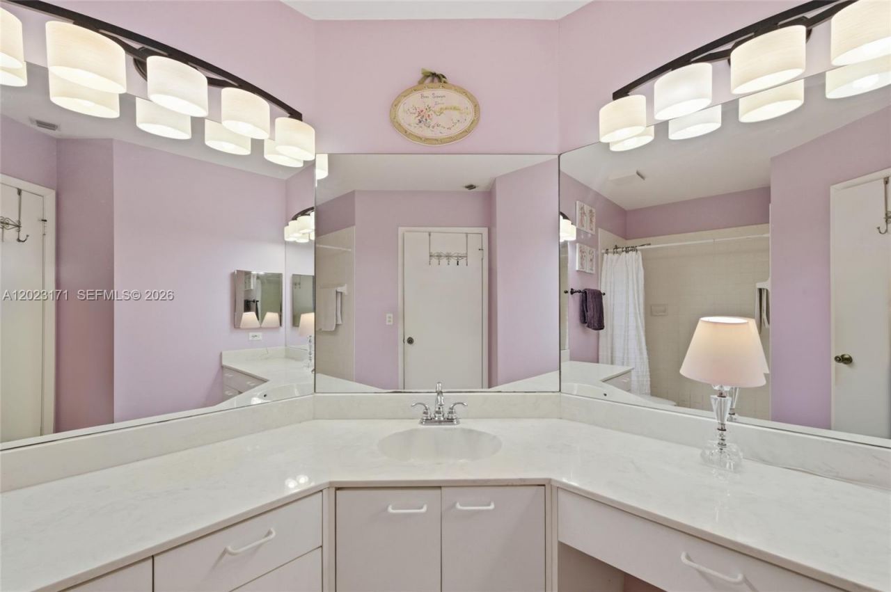4111 Coral Tree Cir , Unit 327, Coconut Creek, FL 33073 Photo