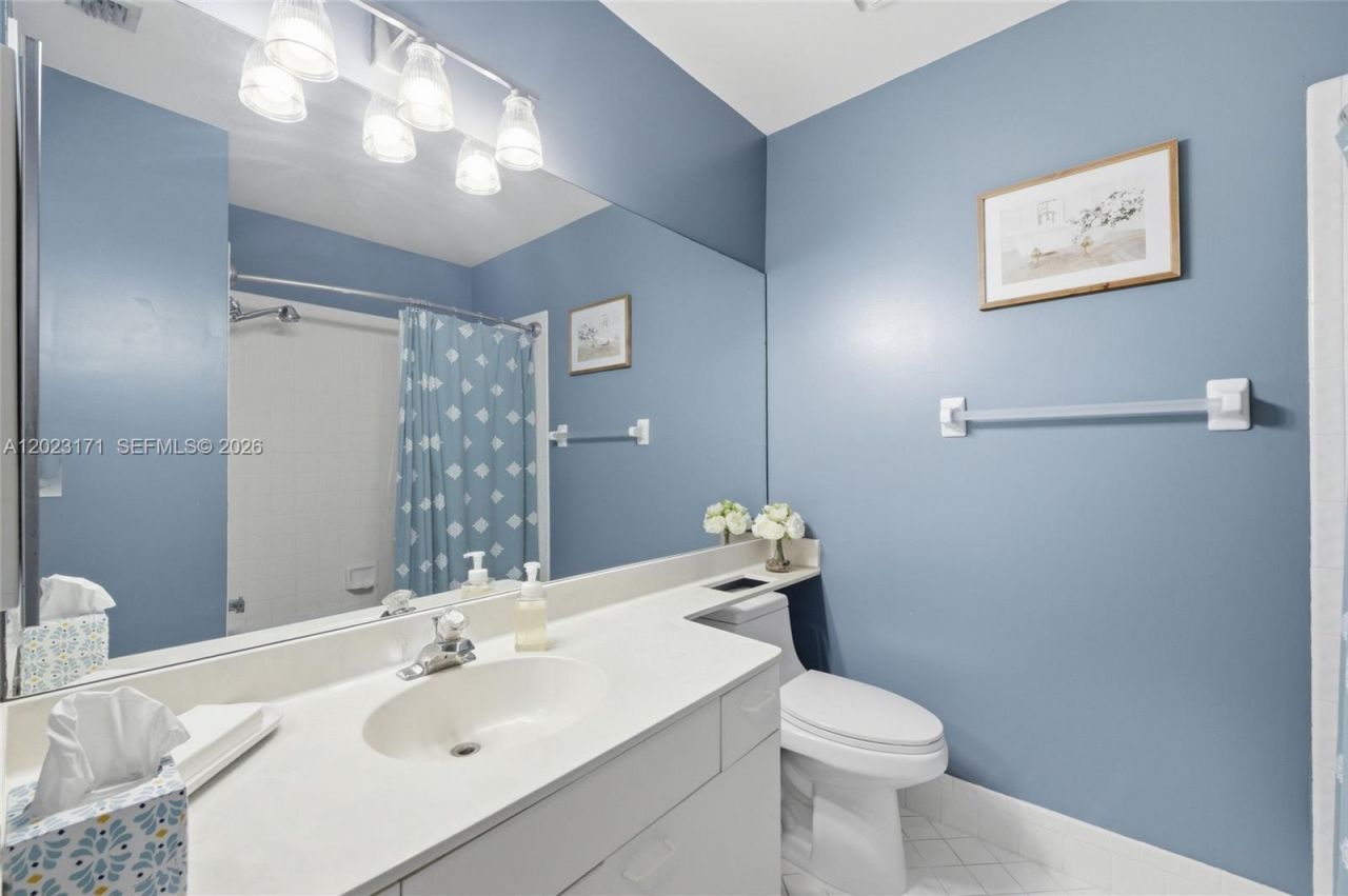 4111 Coral Tree Cir , Unit 327, Coconut Creek, FL 33073 Photo