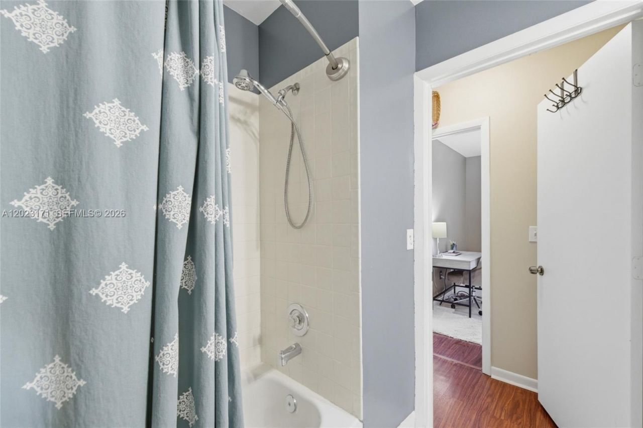 4111 Coral Tree Cir , Unit 327, Coconut Creek, FL 33073 Photo
