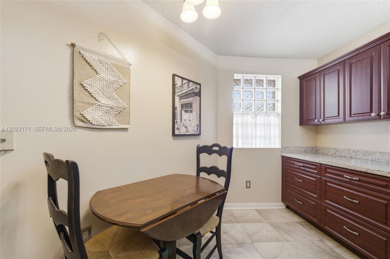 4111 Coral Tree Cir , Unit 327, Coconut Creek, FL 33073 Photo