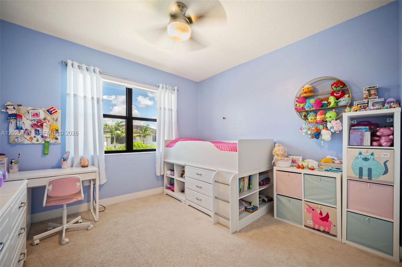 8763 NW 157th Ter, Miami Lakes, FL 33018 Photo