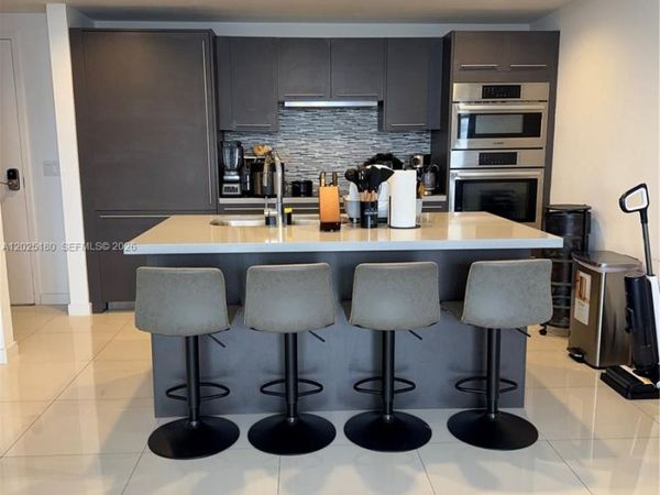7875 NW 107th Ave, Unit 602, Doral, FL 33178