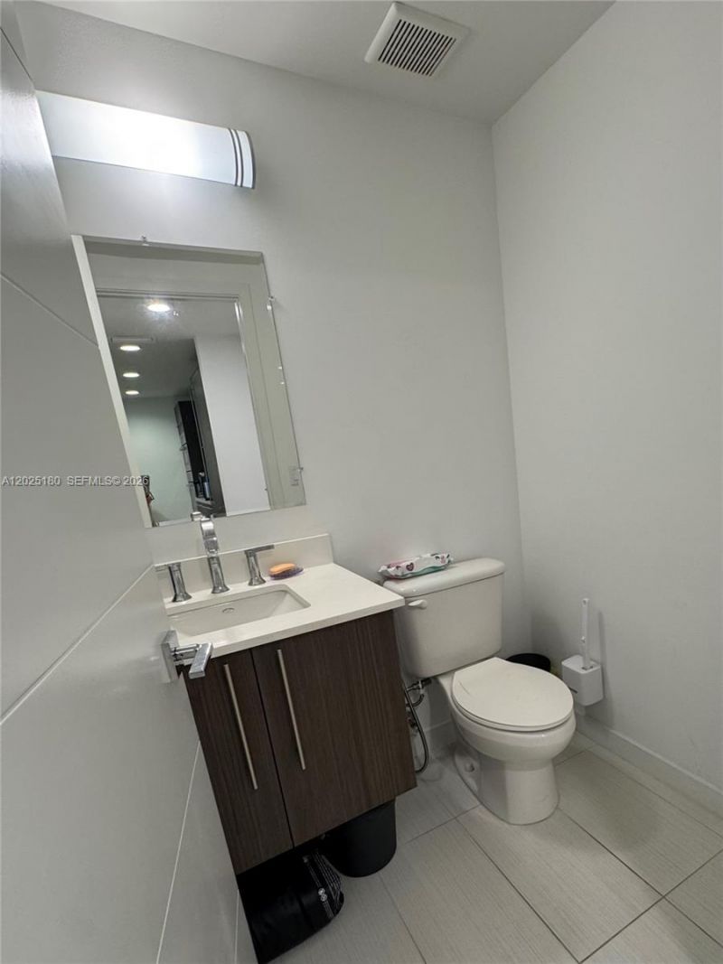 7875 NW 107th Ave, Unit 602, Doral, FL 33178 Photo