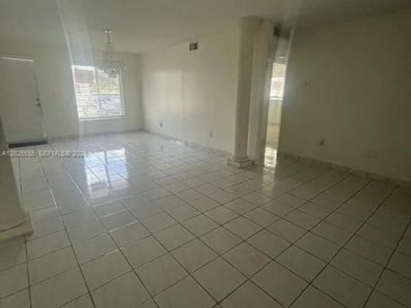 10115 SW 21st Ter , Miami, FL 33165