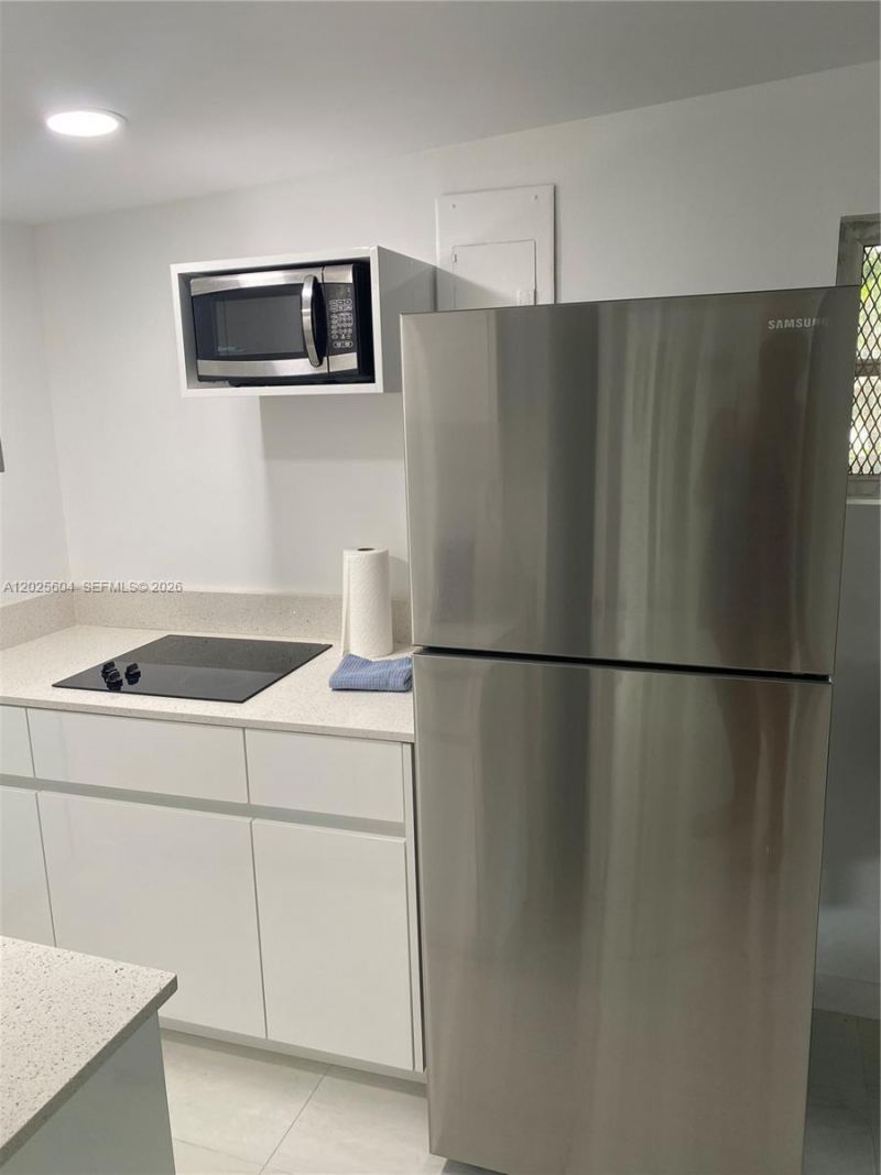 1710 Michigan Ave, Unit Guest Hous, Miami Beach, FL 33139 Photo