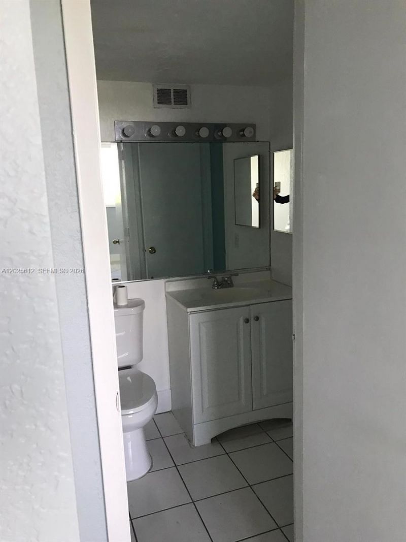1251 NE 108th St , Unit 612, Miami, FL 33161 Photo