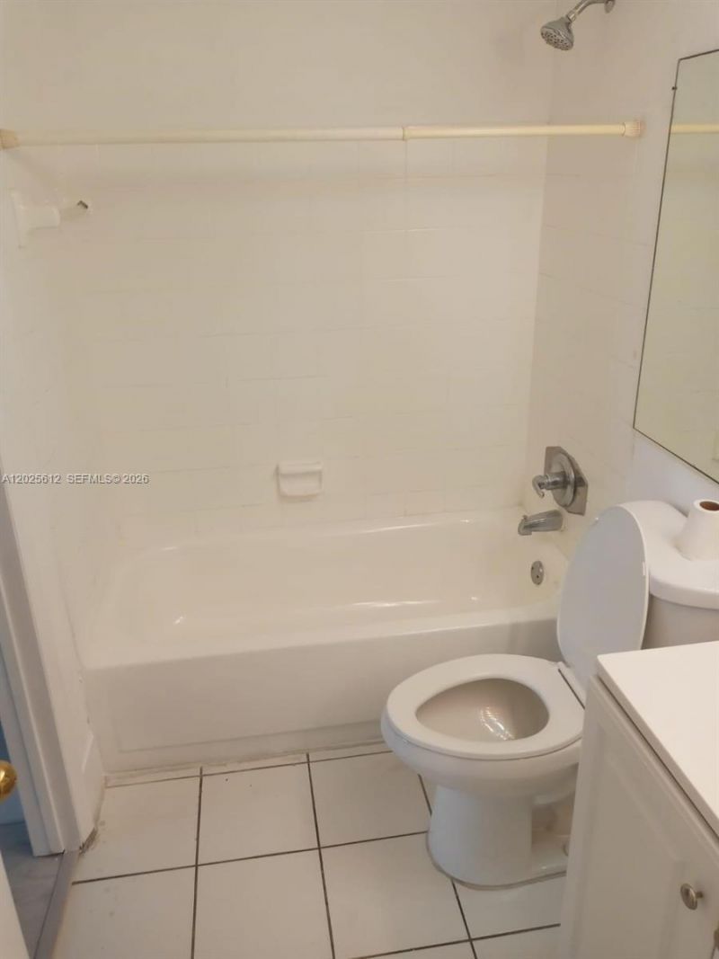1251 NE 108th St , Unit 612, Miami, FL 33161 Photo