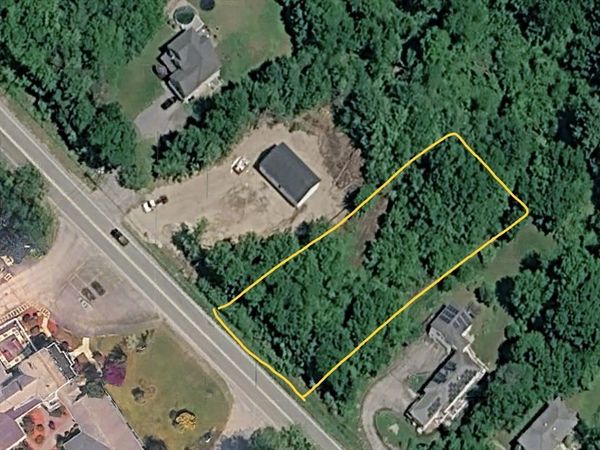188 Southbridge Rd, Dudley, MA 01571