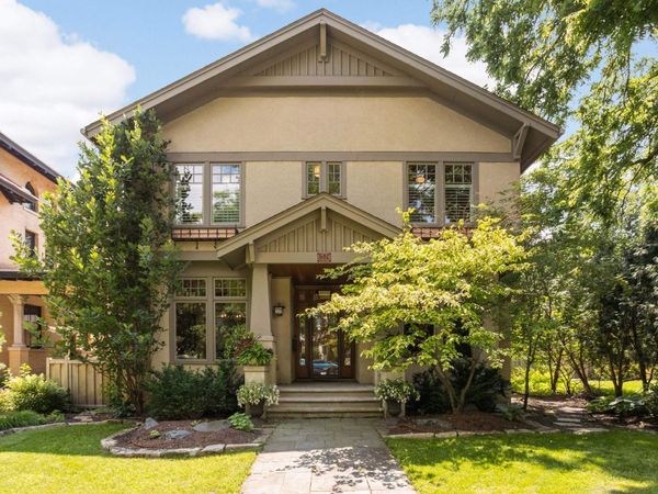 582 Summit Avenue , Saint Paul, MN 55102