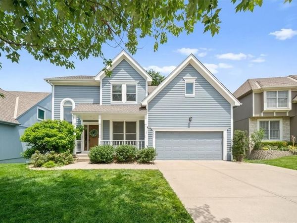 8202 W 144th Terrace, Overland Park, KS 66223