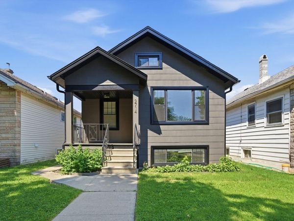 2714 N New England Avenue , Chicago, IL 60707