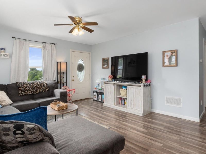 1003 W Wabash Avenue , Zanesville, OH 43701 Photo 13