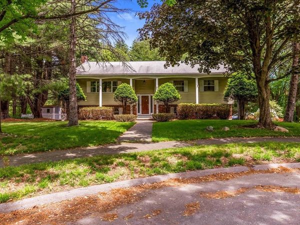 15 Conestoga Rd, Lexington, MA 02421
