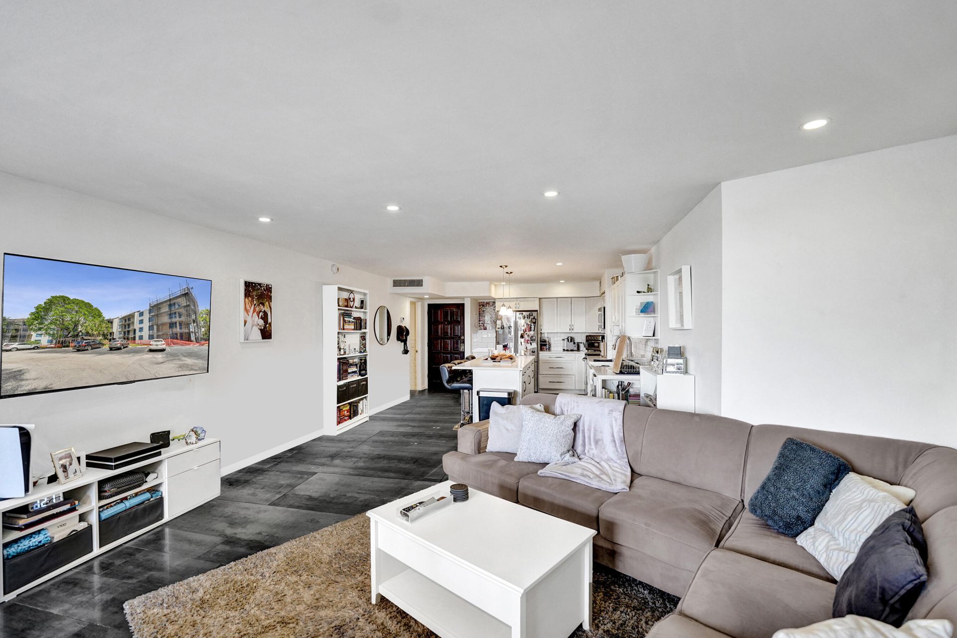 3800 N Hills Drive, Unit 301, Hollywood, FL 33021 Photo