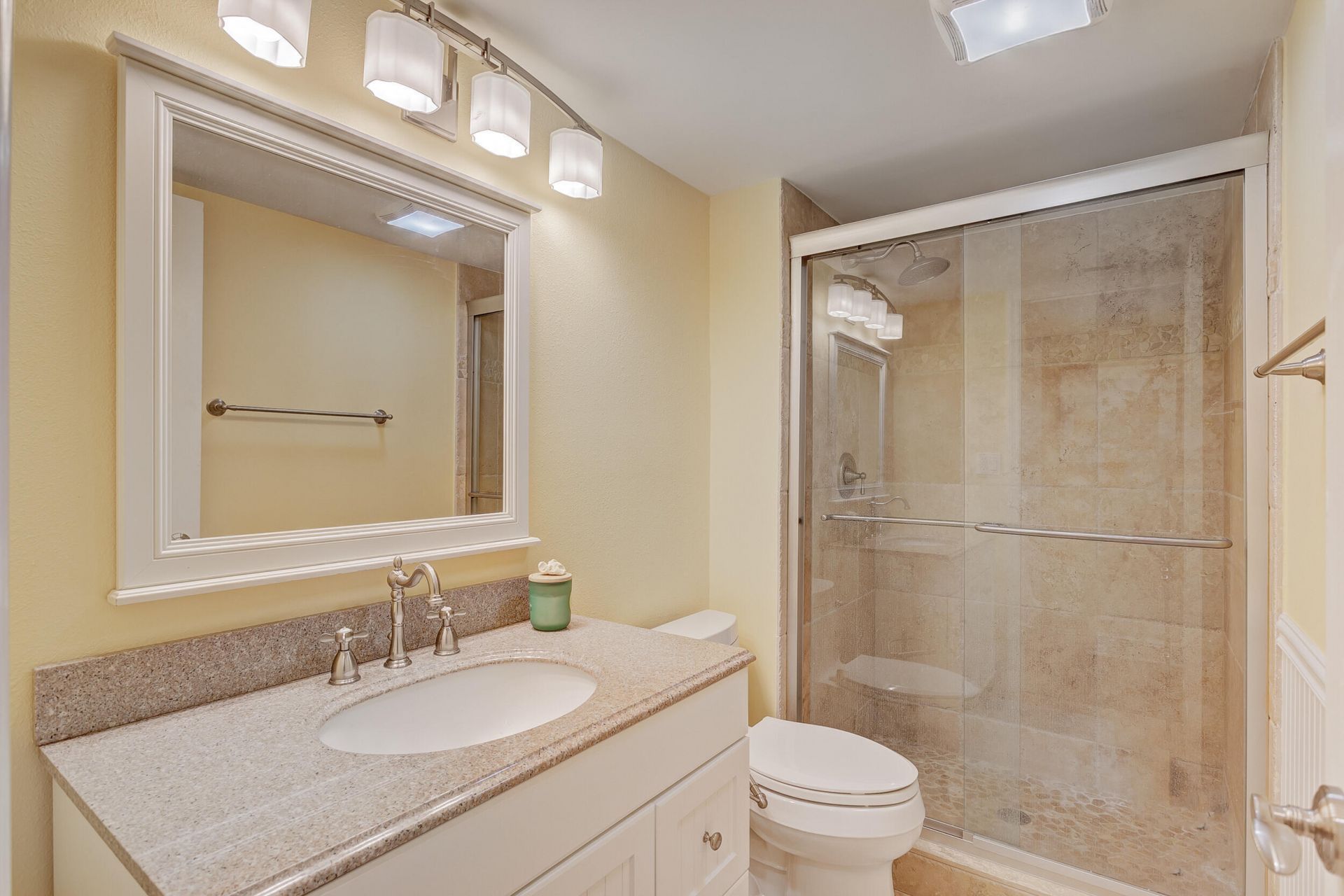 5420 N Ocean Drive, Unit 801, Riviera Beach, FL 33404 Photo