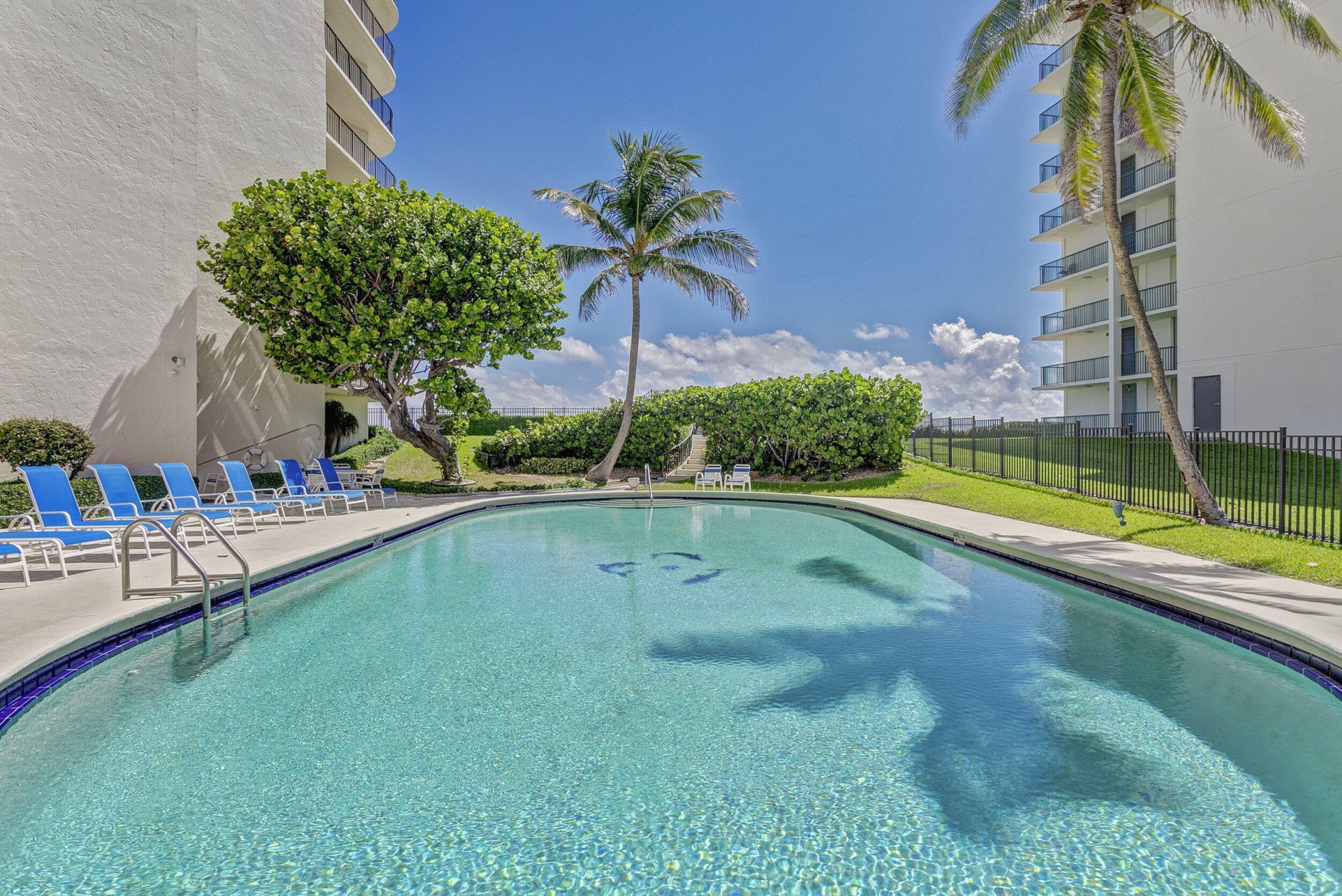 5420 N Ocean Drive, Unit 801, Riviera Beach, FL 33404 Photo