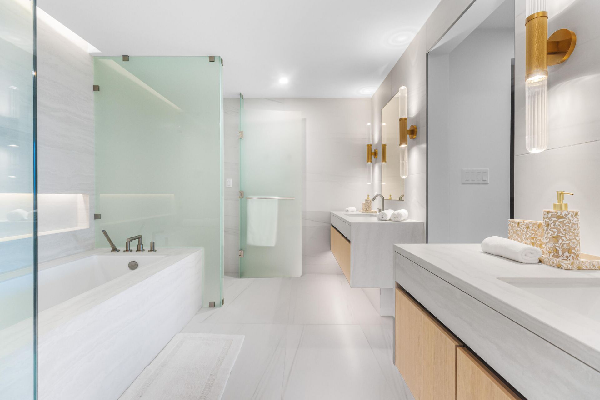 900 N Ocean Boulevard, Unit 1904, Pompano Beach, FL 33062 Photo