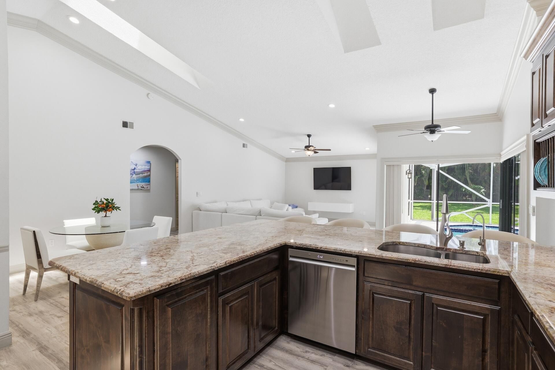 15600 Rolling Meadows Circle, Wellington, FL 33414 Photo
