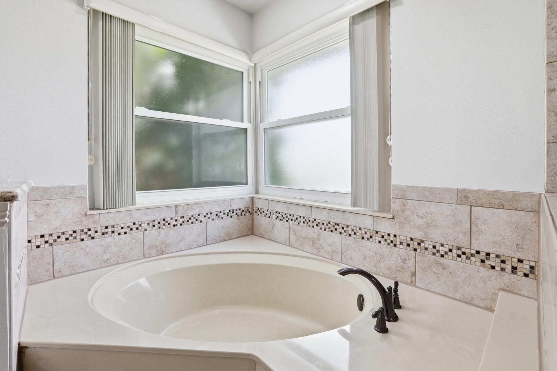 15600 Rolling Meadows Circle, Wellington, FL 33414 Photo