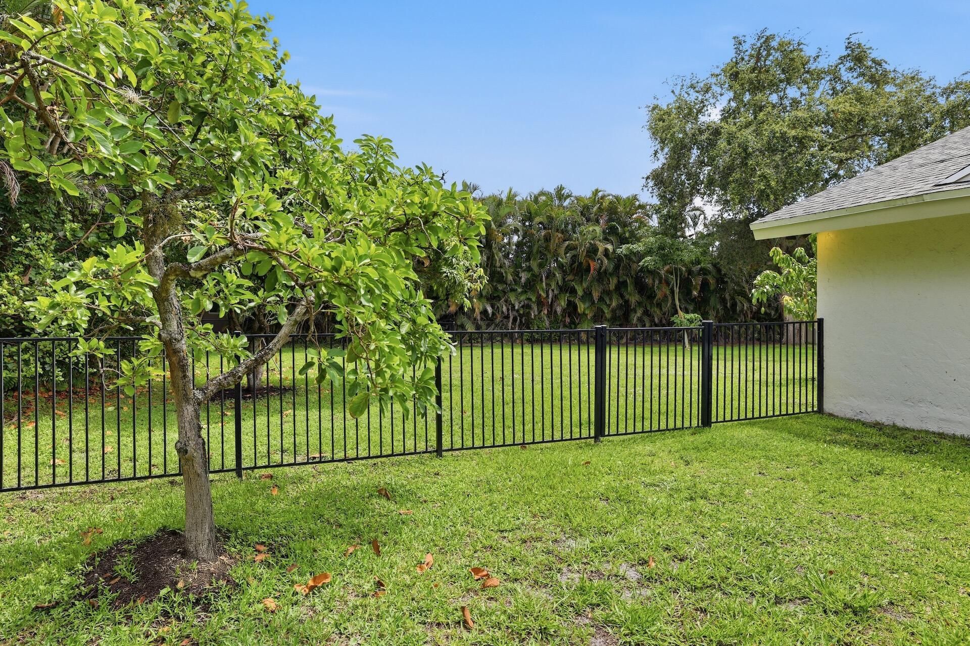 15600 Rolling Meadows Circle, Wellington, FL 33414 Photo