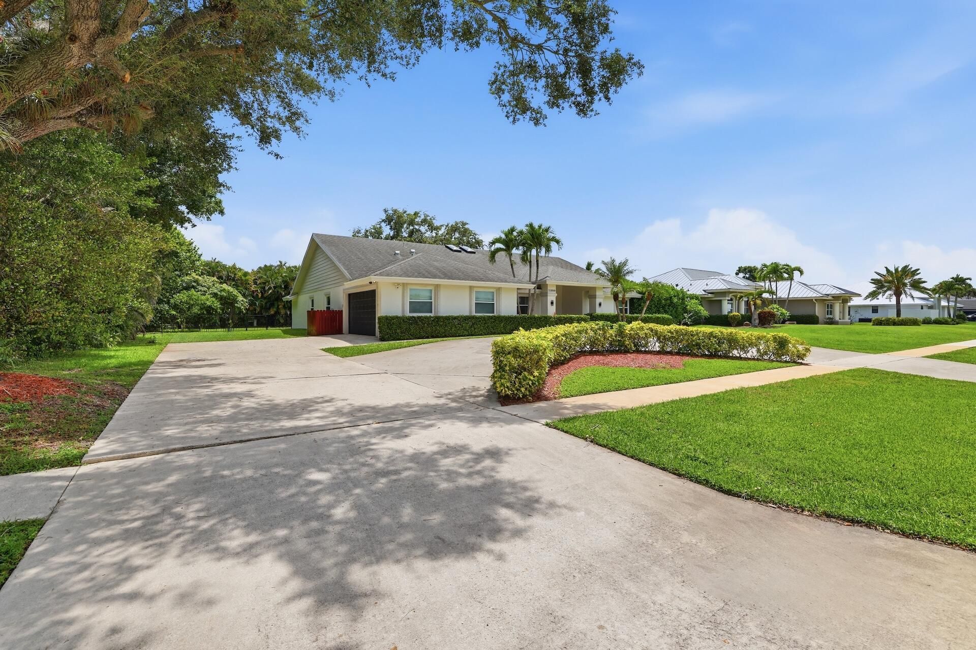 15600 Rolling Meadows Circle, Wellington, FL 33414 Photo
