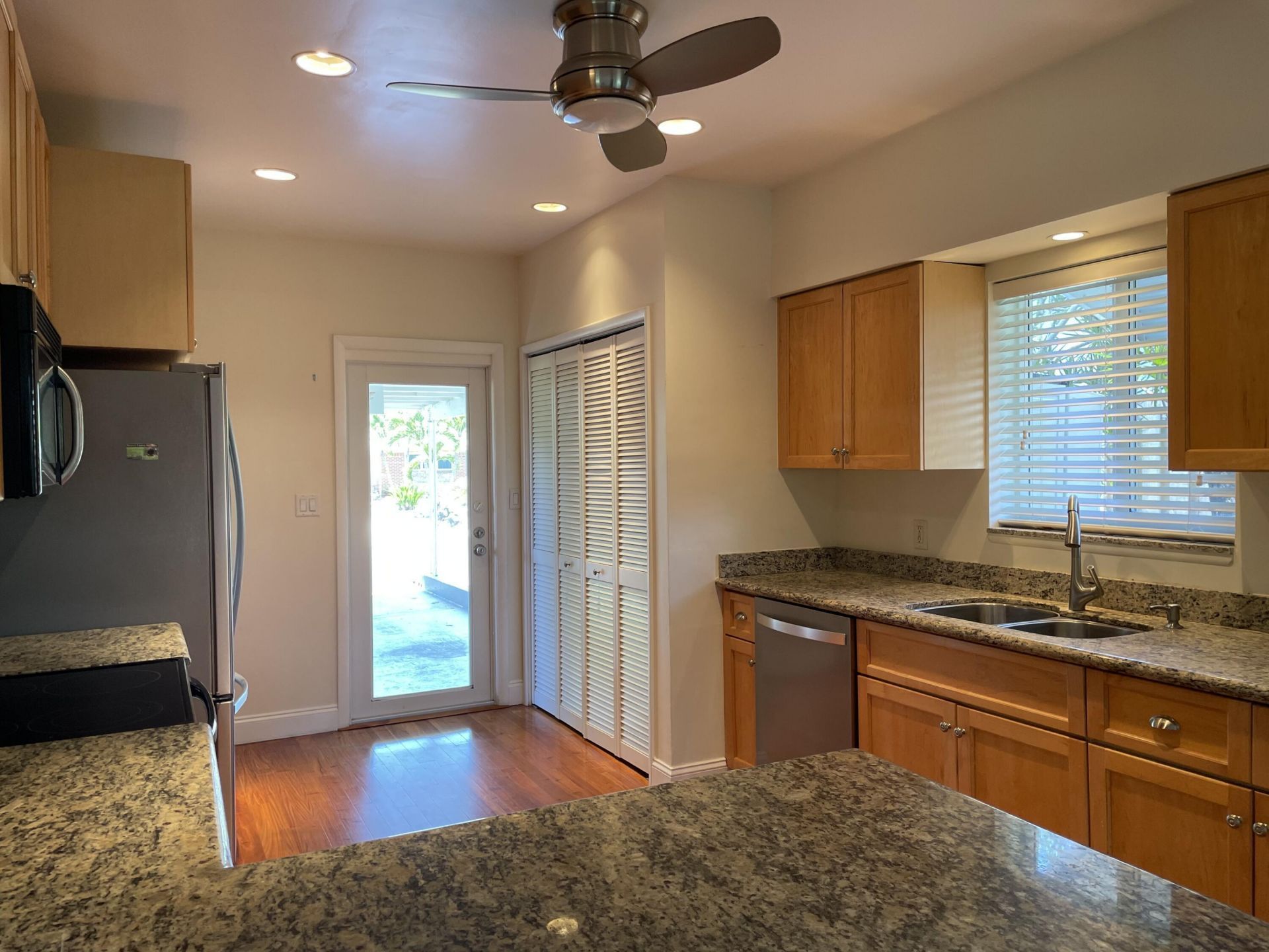 465 NE 34th Street, Boca Raton, FL 33431 Photo