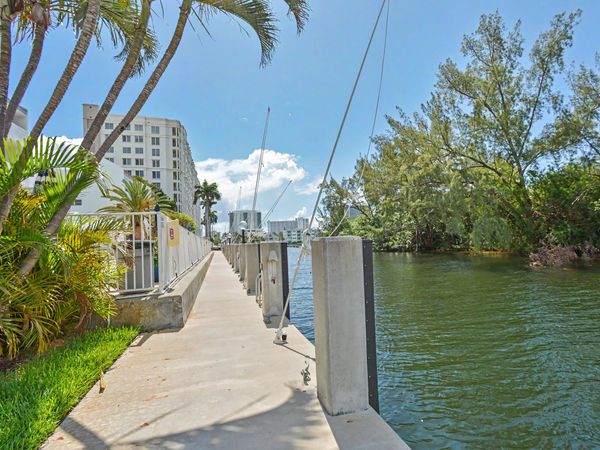 2840 NE 14th St, Unit 405a, Pompano Beach, FL 33062