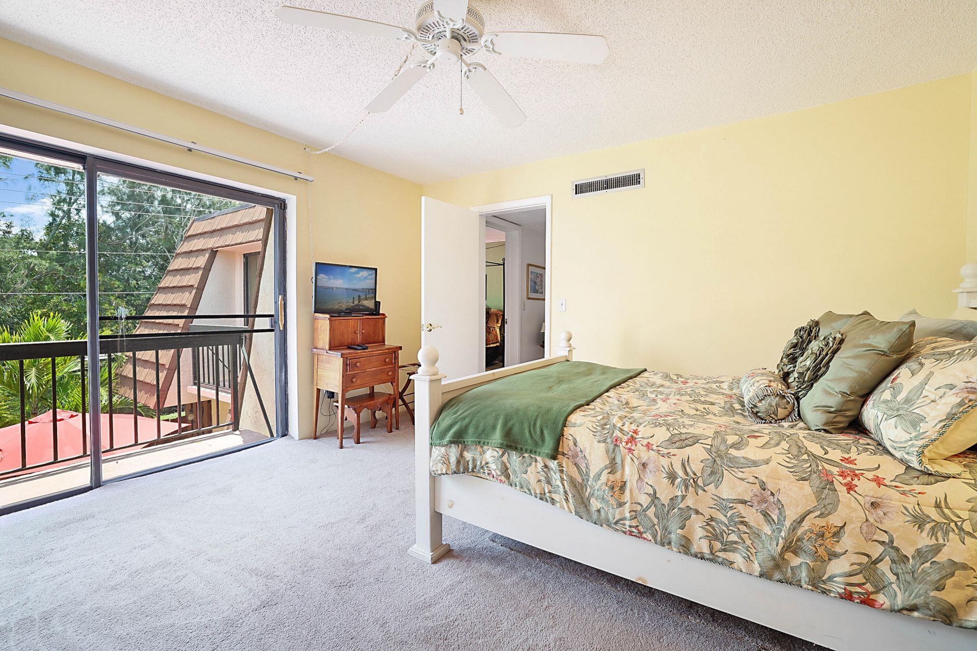 825 Center Street, Unit 11c, Jupiter, FL 33458 Photo