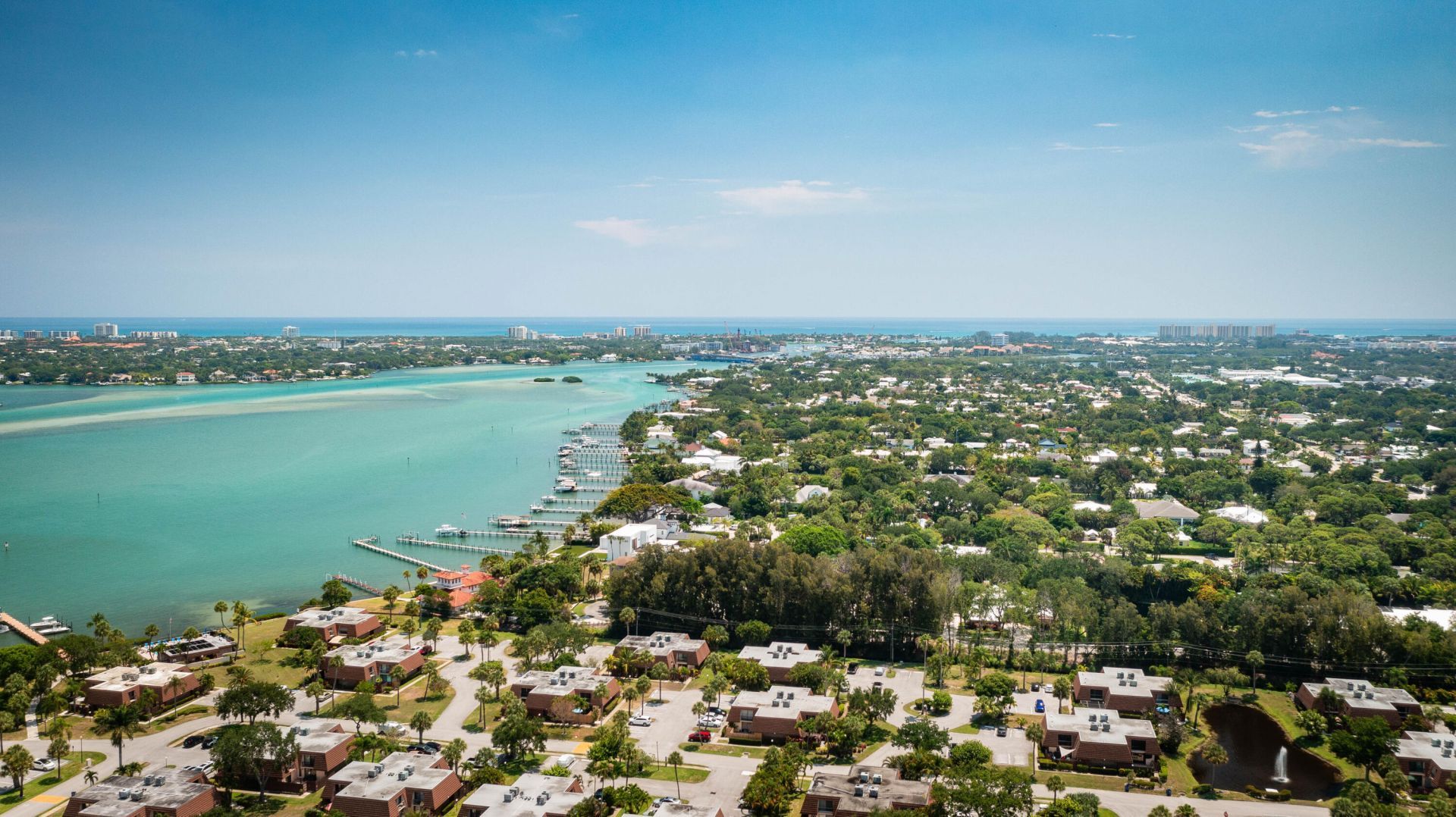 825 Center Street, Unit 11c, Jupiter, FL 33458 Photo