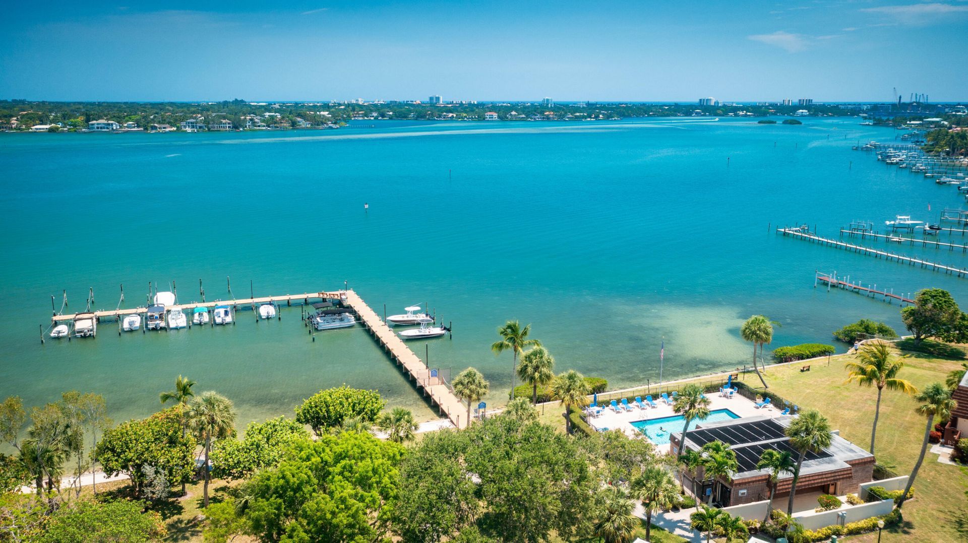 825 Center Street, Unit 11c, Jupiter, FL 33458 Photo