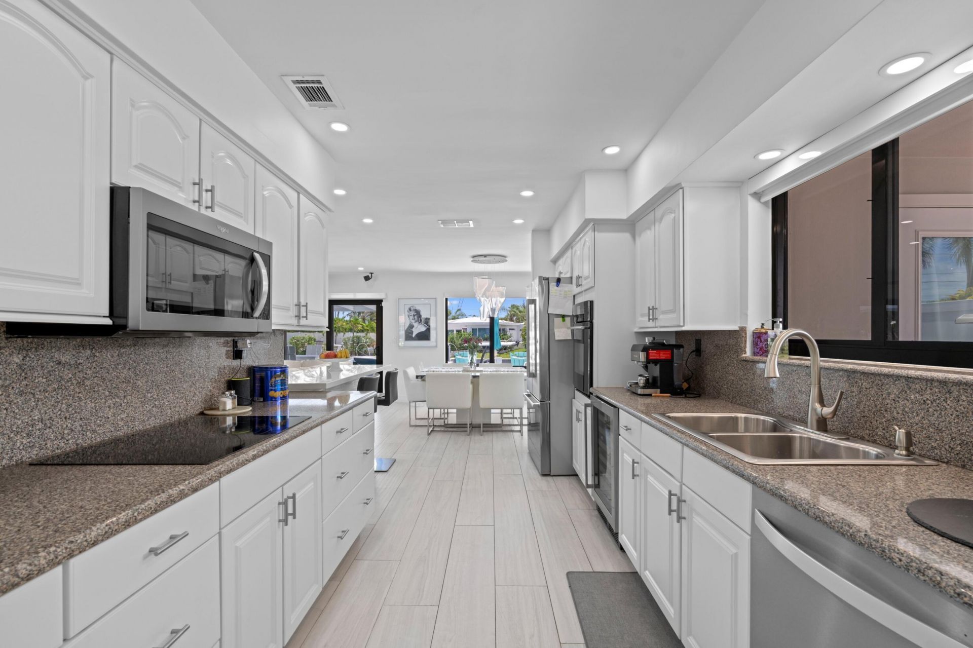 160 SE 12th Court, Pompano Beach, FL 33060 Photo