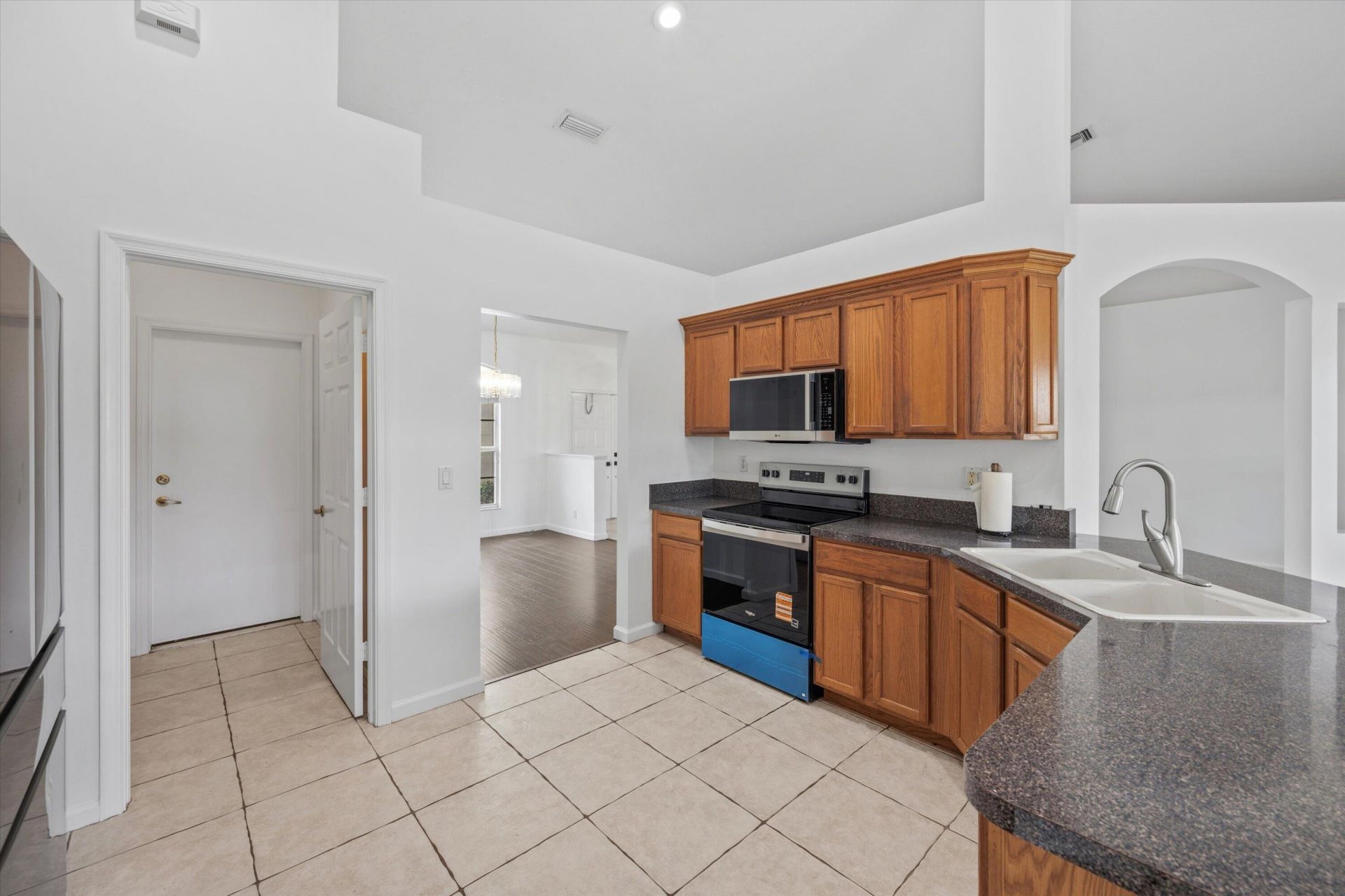 106 Fernwood Crescent, Royal Palm Beach, FL 33411 Photo