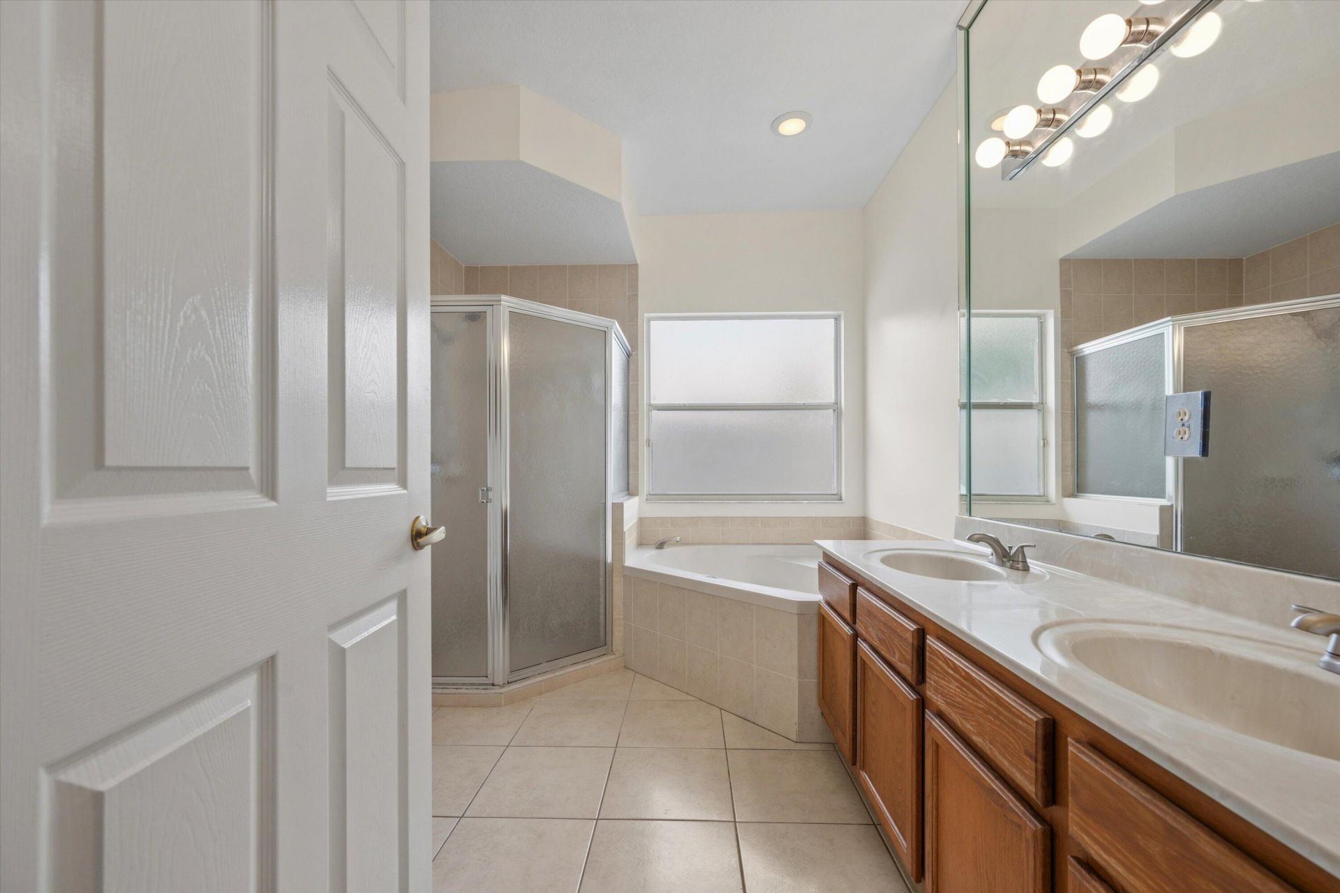 106 Fernwood Crescent, Royal Palm Beach, FL 33411 Photo