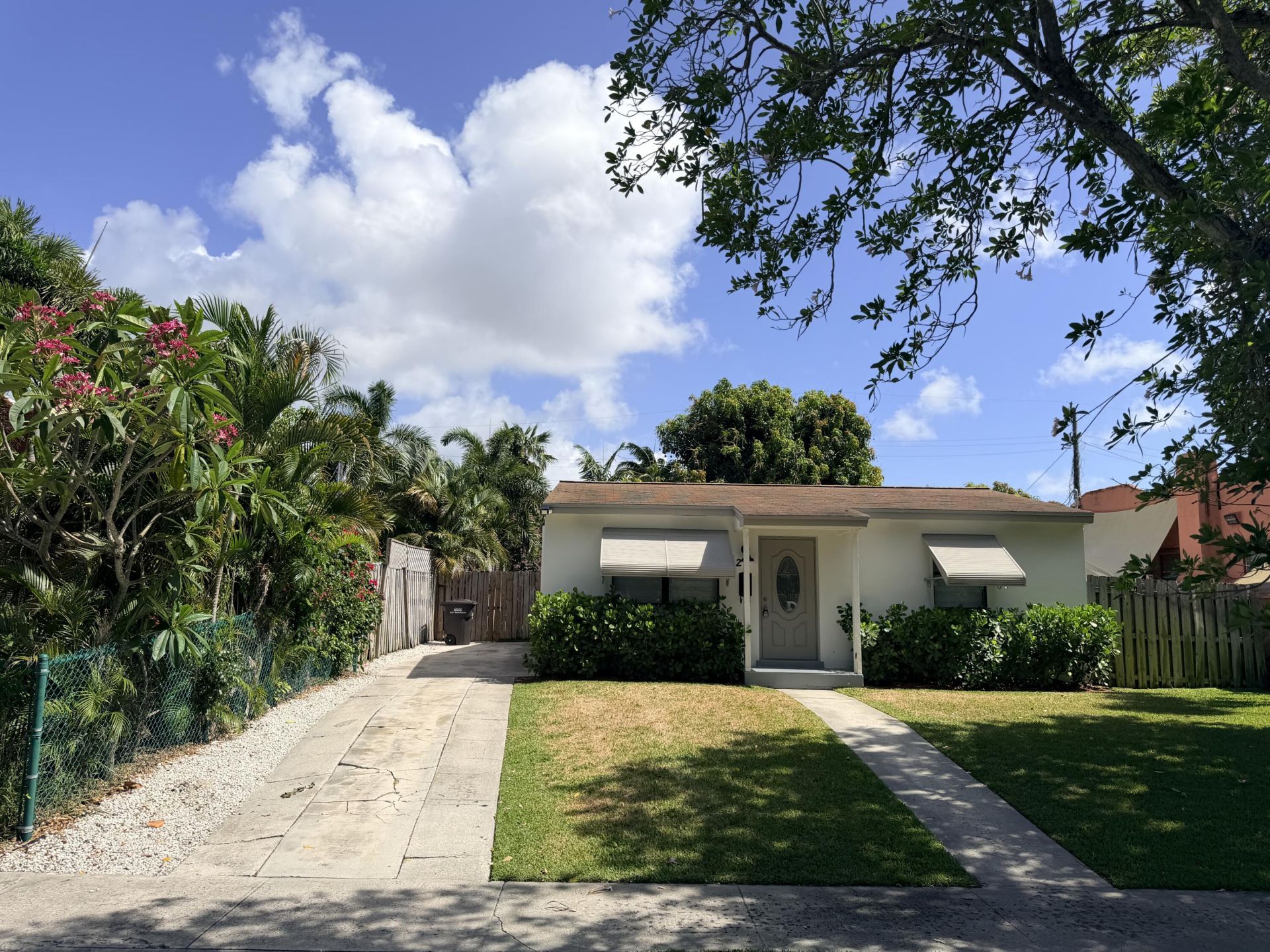 827 Franklin Road, West Palm Beach, FL 33405 Photo