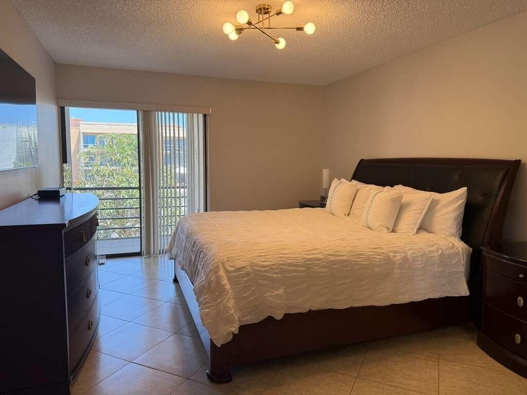 4040 N Hills Drive, Unit 26, Hollywood, FL 33021 Photo
