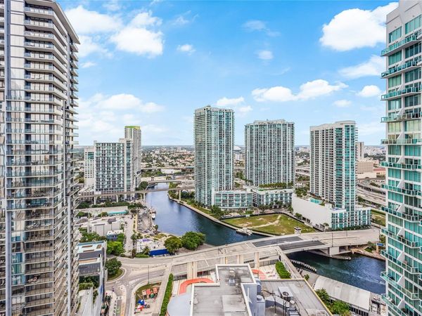 55 SE 6th Street, Unit 3500, Miami, FL 33131