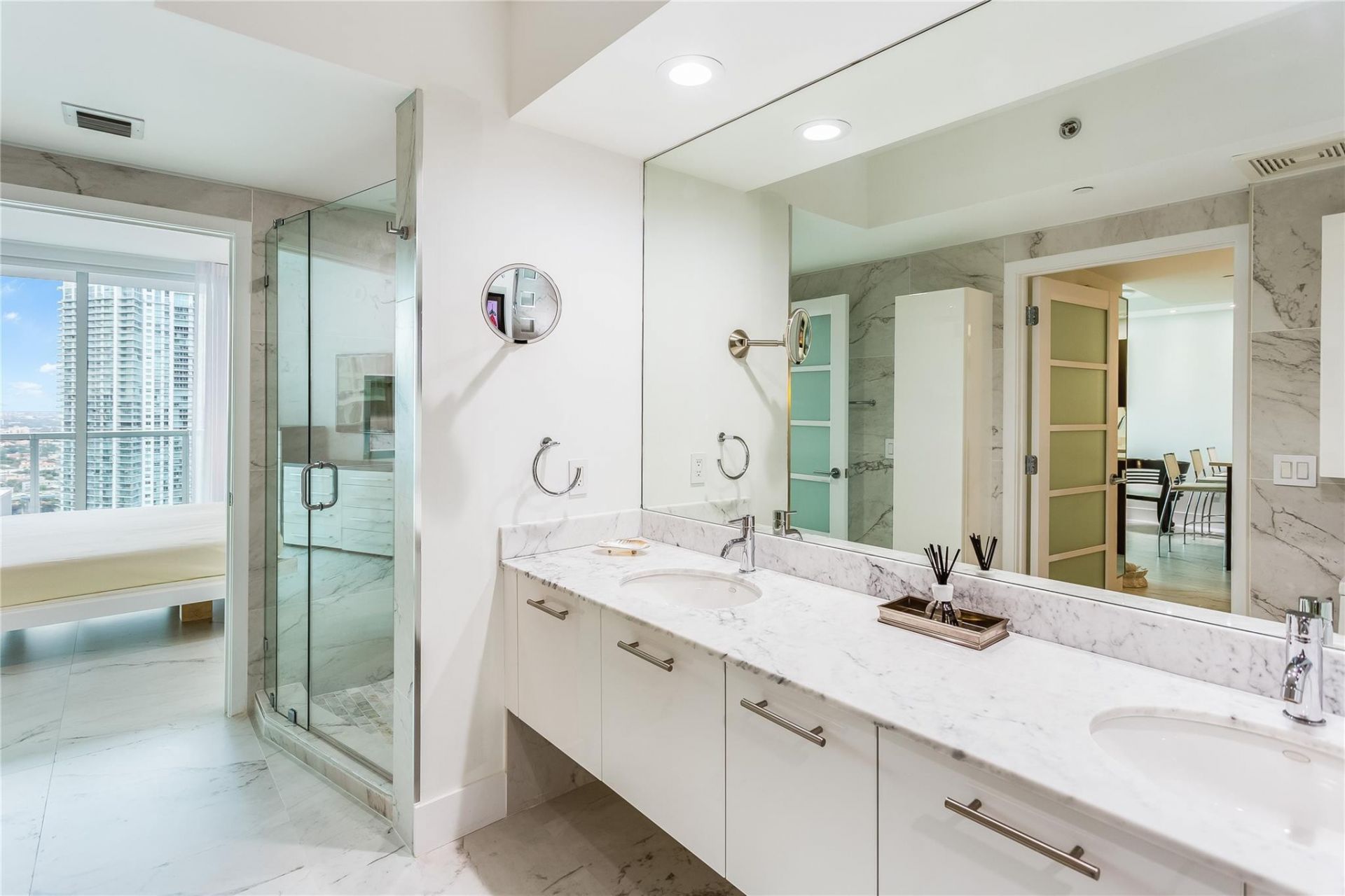 55 SE 6th Street, Unit 3500, Miami, FL 33131 Photo
