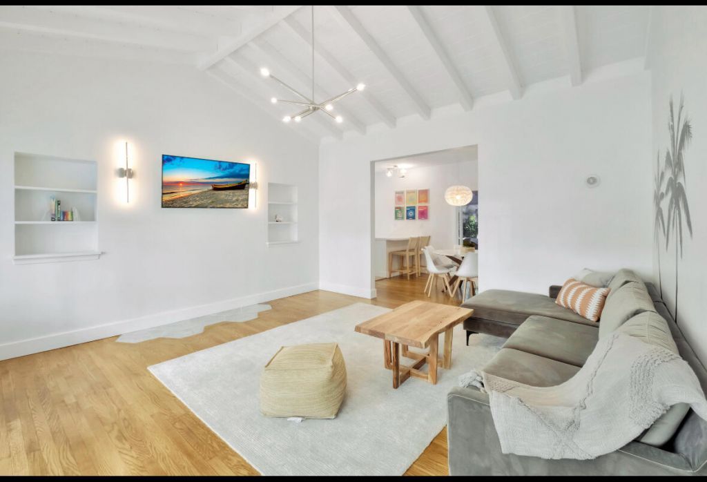 7825 Byron Avenue, Miami Beach, FL 33141 Photo