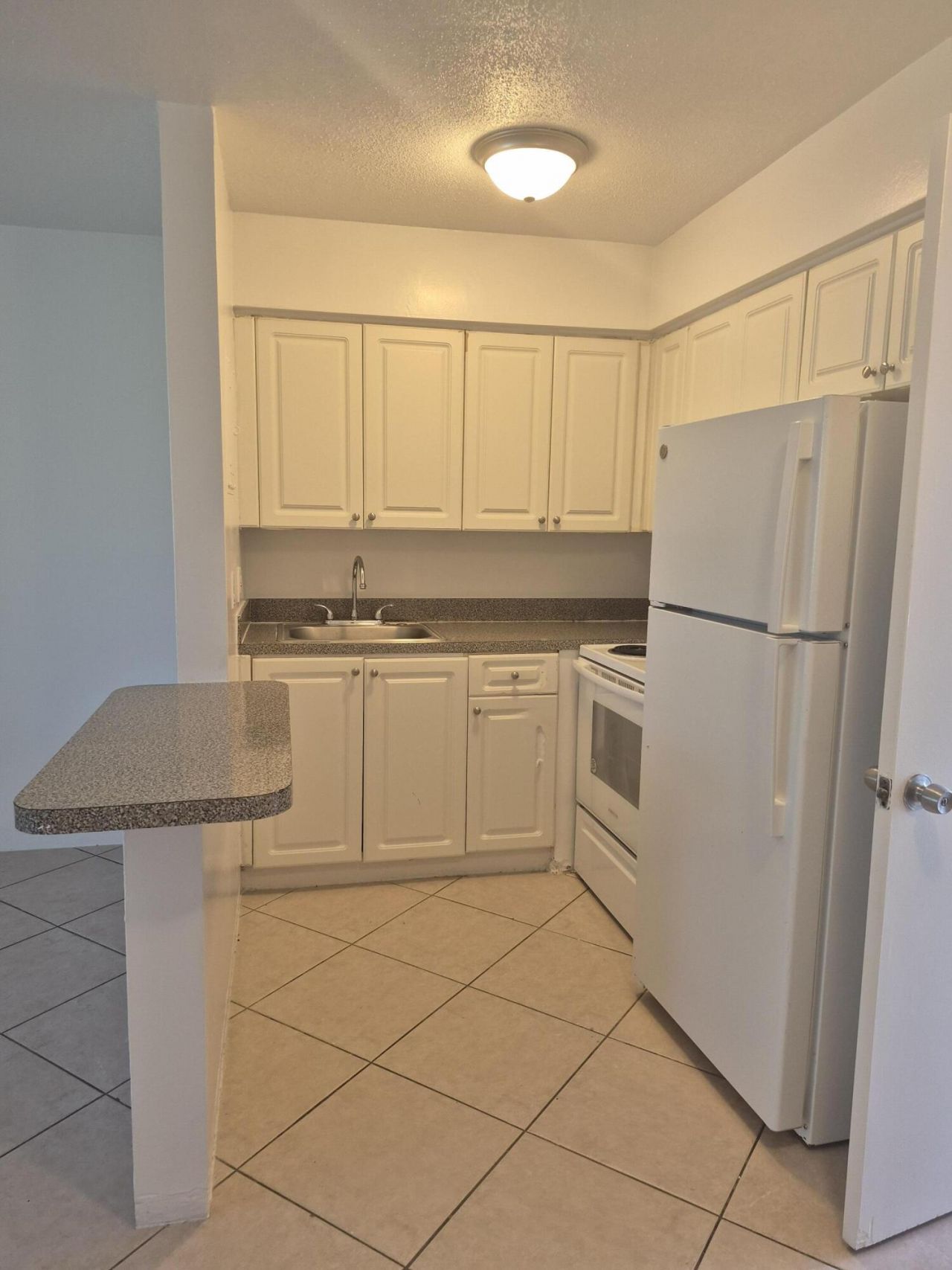 1960 NE 48 Street, Unit 9, Pompano Beach, FL 33064 Photo