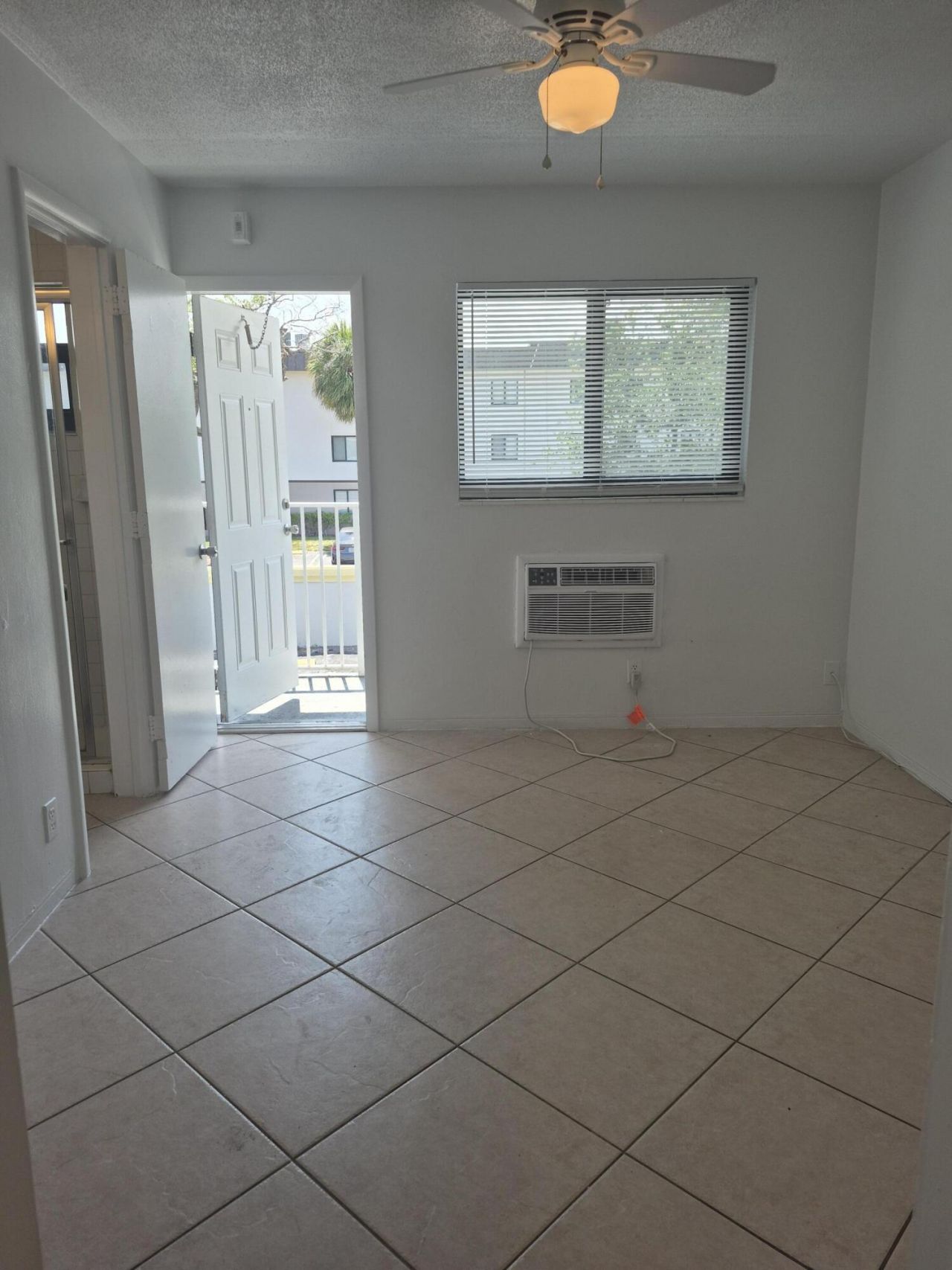 1960 NE 48 Street, Unit 9, Pompano Beach, FL 33064 Photo