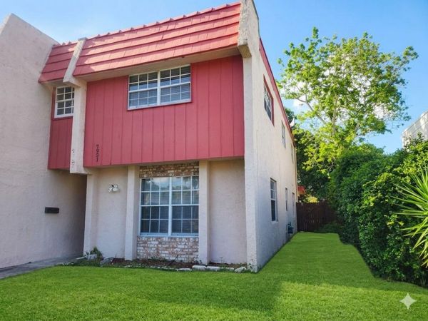 7931 SW 7th Place, North Lauderdale, FL 33068