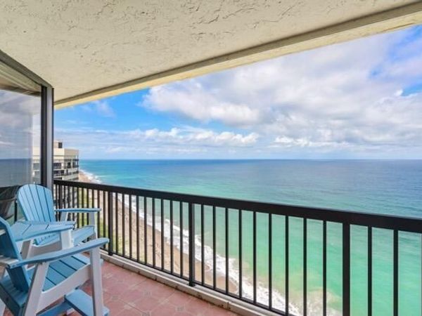 9550 S Ocean Drive, Unit 4, Jensen Beach, FL 34957