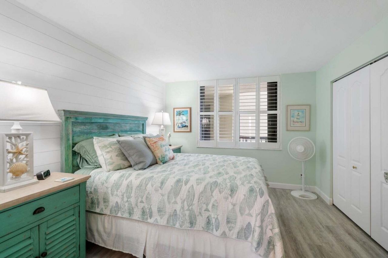9550 S Ocean Drive, Unit 4, Jensen Beach, FL 34957 Photo